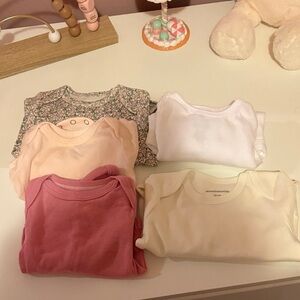 Amazon Essentials Baby Onesie in Cream